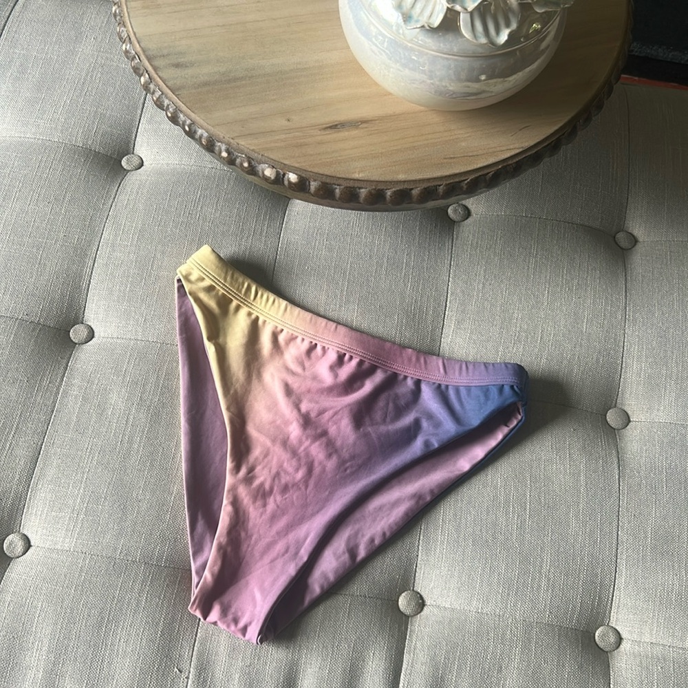 Kith Womens Gradient Multi-Color Swimsuit Bottoms Size Medium - Picture 3 of 12